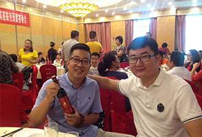 应邀参加答谢会